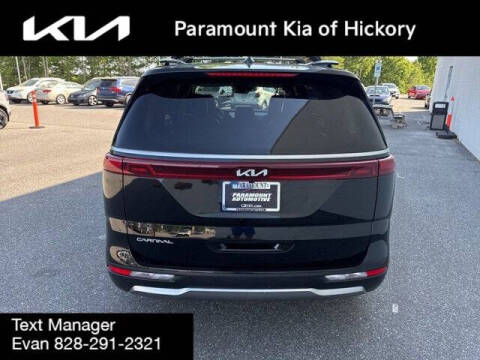 2024 Kia Carnival SX