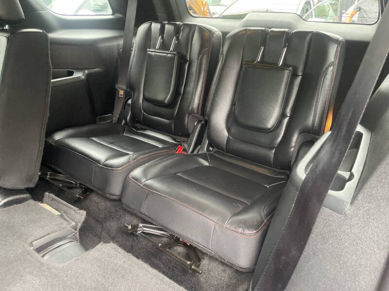 2017 Ford Explorer Sport