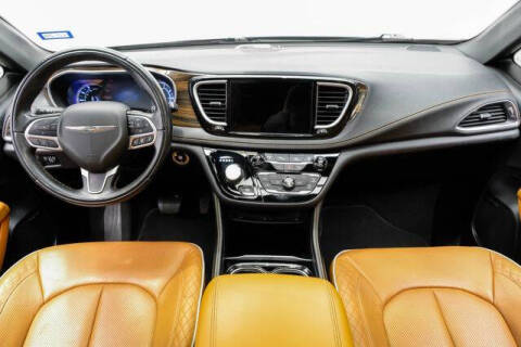 2022 Chrysler Pacifica Hybrid Pinnacle