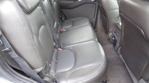 2008 Nissan Pathfinder LE V8