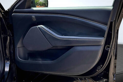 2021 Ford Mustang Mach-E Select