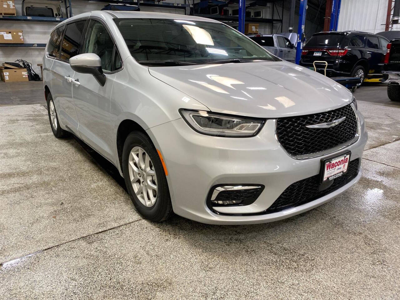 2023 Chrysler Pacifica for sale at Victoria Auto Sales in Victoria, MN