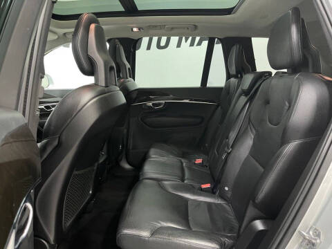 2018 Volvo XC90 T6 Momentum