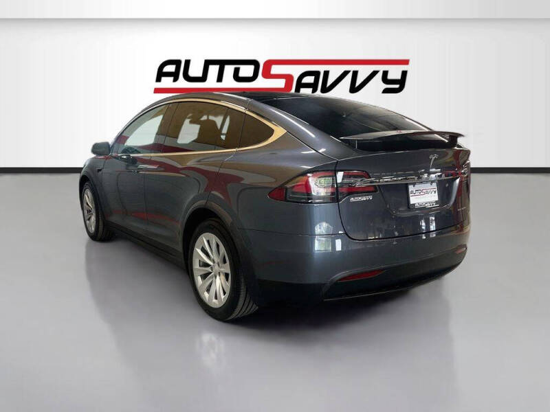 2019 Tesla Model X Standard Range