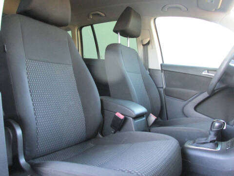 2011 Volkswagen Tiguan S