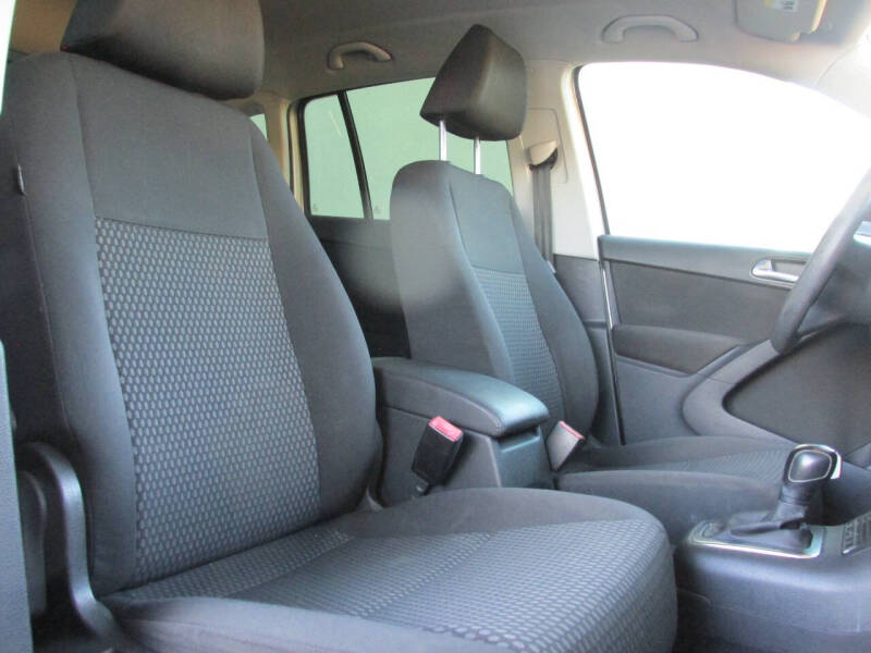 2011 Volkswagen Tiguan S