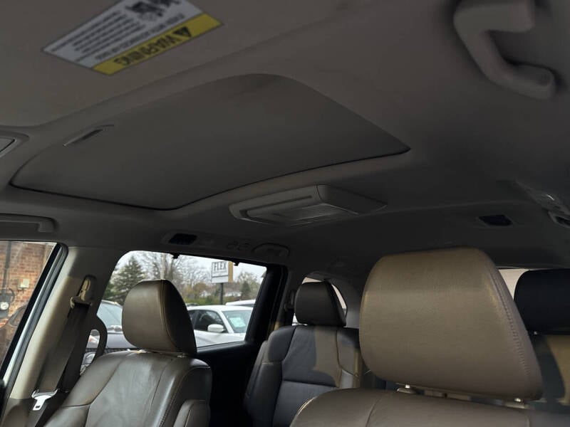 2013 Honda Odyssey EX-L photo 25