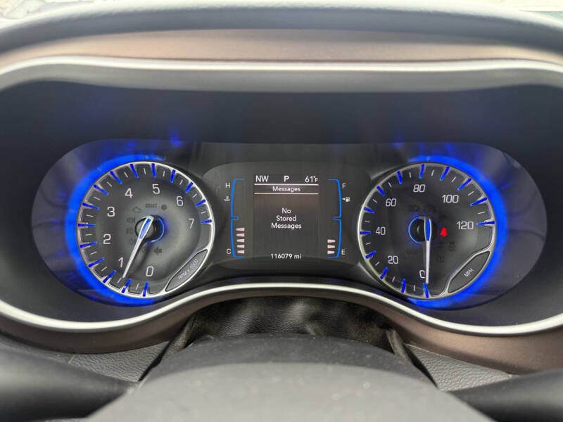 2017 Chrysler Pacifica Touring-L