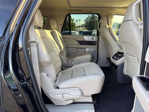 2021 Lincoln Navigator L Reserve