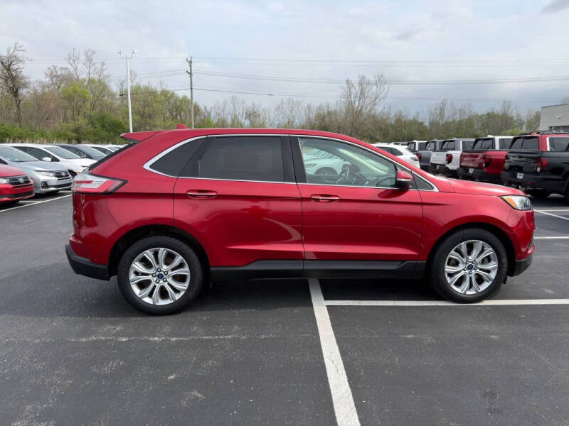 2020 Ford Edge Titanium