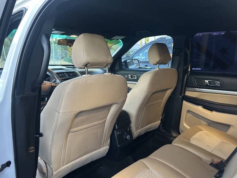 2016 Ford Explorer