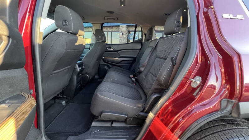 2017 GMC Acadia SLE-2