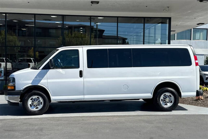 2024 Chevrolet Express LT 3500
