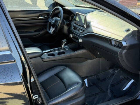 2021 Nissan Altima 2.5 SR