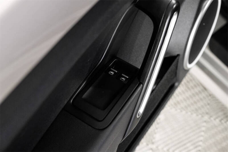 2016 Volkswagen Beetle 1.8T SE