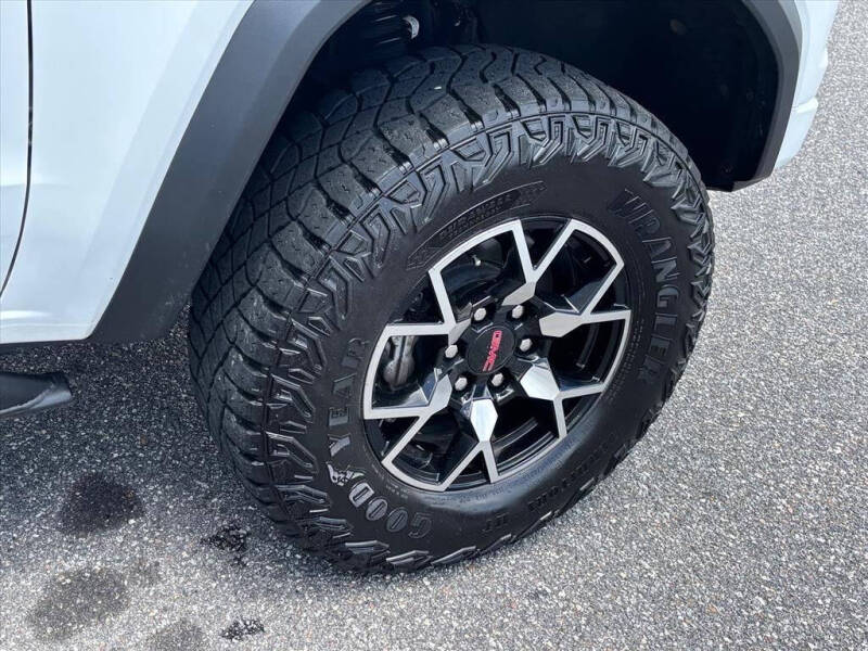 2024 GMC Canyon AT4X