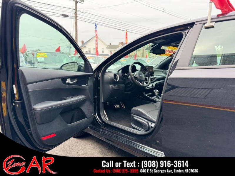 2022 Kia Forte GT Line