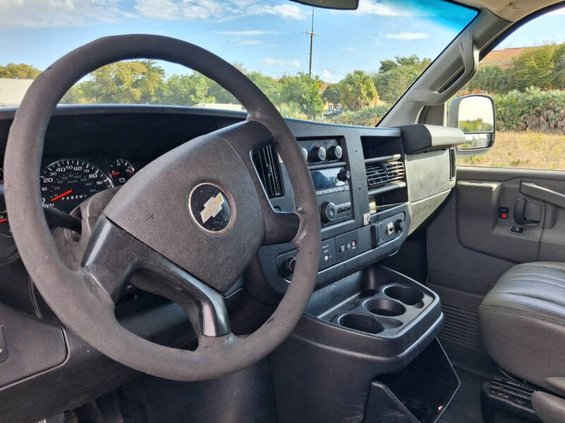 2016 Chevrolet Express 2500