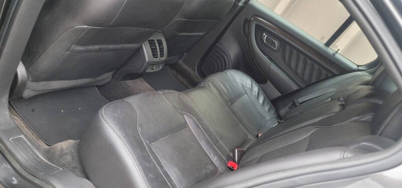 2015 Ford Taurus Limited