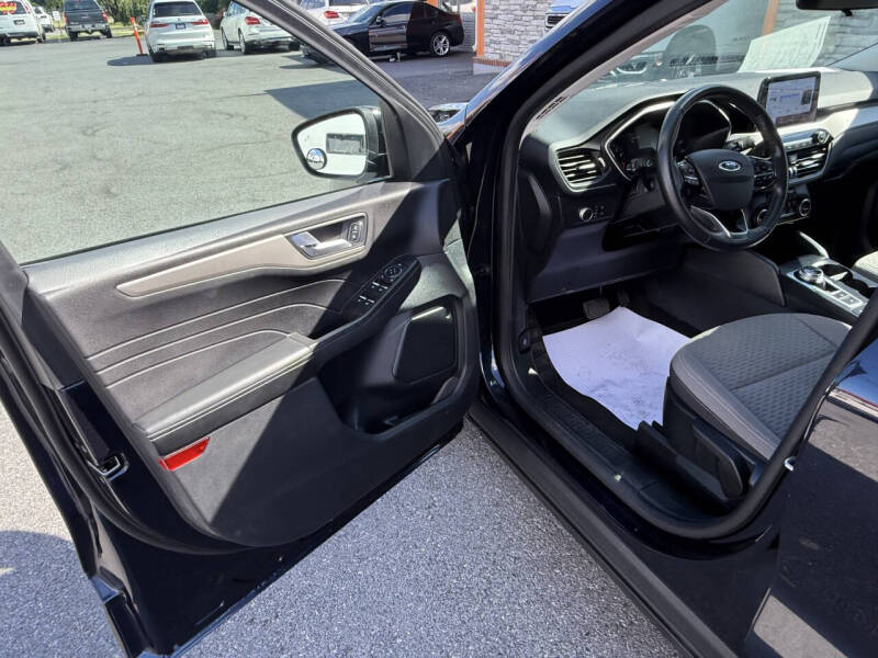 2021 Ford Escape SE