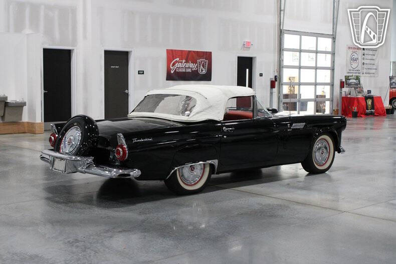 1956 Ford Thunderbird
