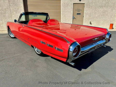 1962 Ford Thunderbird