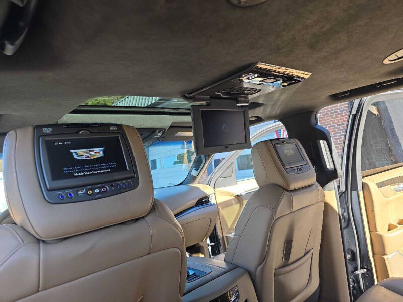 2019 Cadillac Escalade ESV Platinum
