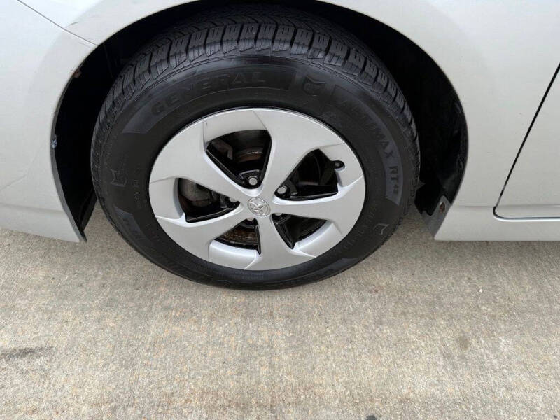 2013 Toyota Prius Two