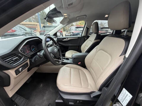 2021 Ford Escape Hybrid SEL