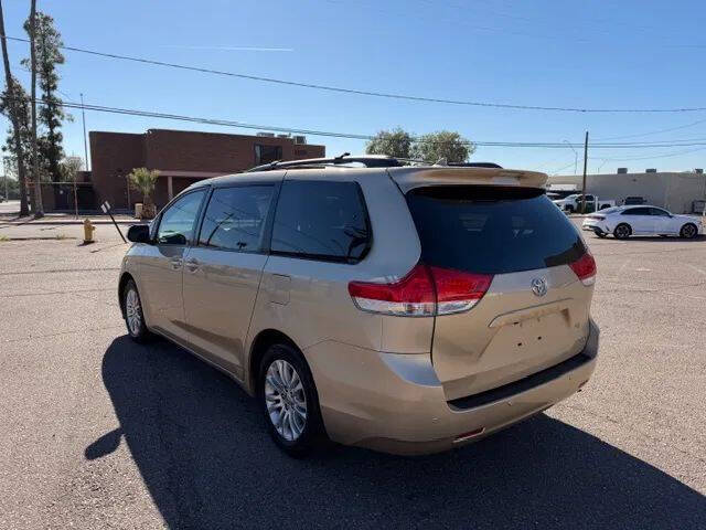2011 Toyota Sienna