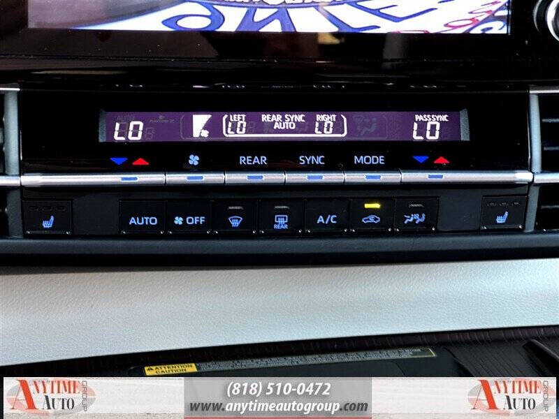 2021 Toyota Sienna XLE 8-Passenger