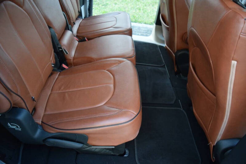 2017 Chrysler Pacifica Touring