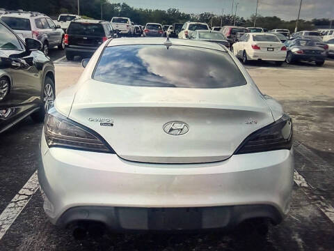2013 Hyundai Genesis Coupe 2.0T Premium