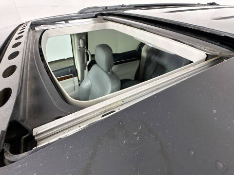 2011 Volkswagen Routan SEL Premium