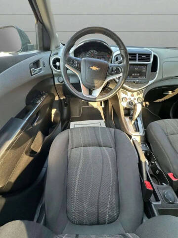 2019 Chevrolet Sonic LT Auto