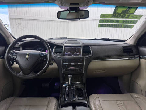 2014 Lincoln MKS