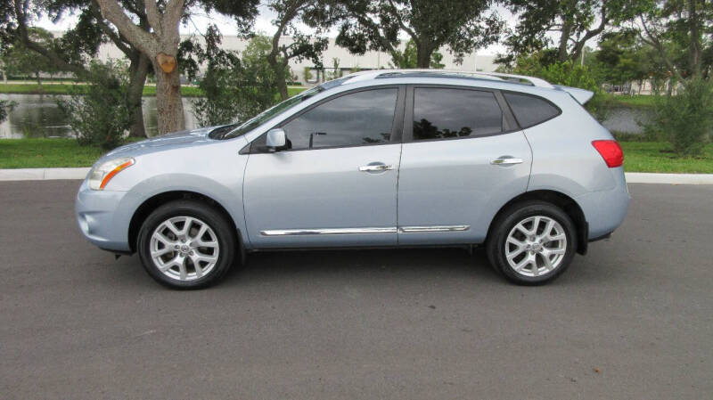 Used 2013 Nissan Rogue S with VIN JN8AS5MTXDW015502 for sale in Largo, FL