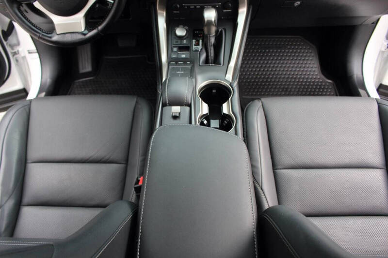 2017 Lexus NX 200t