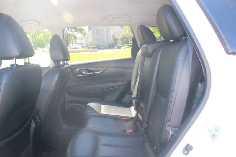 2017 Nissan Rogue SL