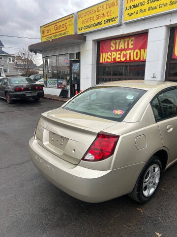 2004 Saturn Ion 2