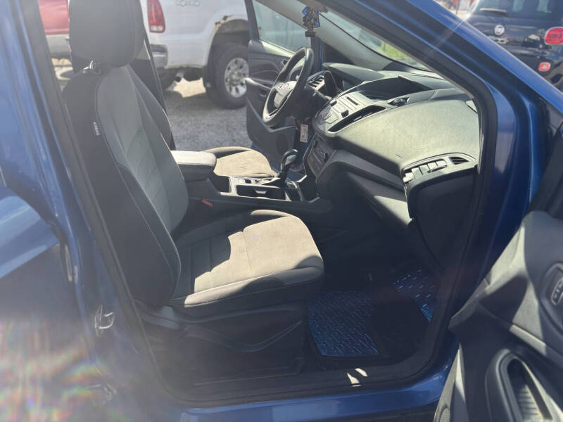 2017 Ford Escape S
