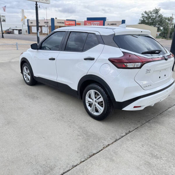 2023 Nissan Kicks S