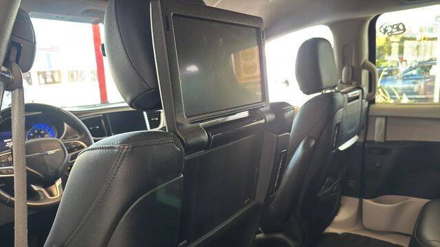 2017 Chrysler Pacifica Touring-L Plus