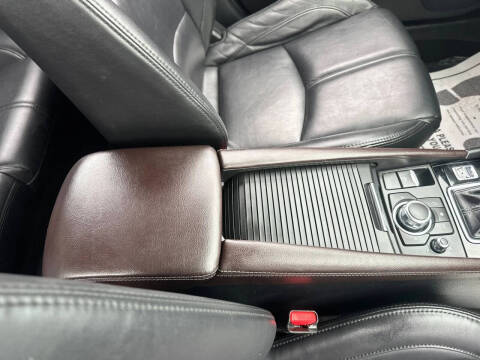 2018 Mazda MAZDA3 Touring