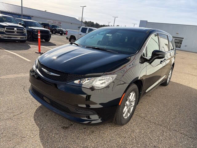 2026 Chrysler Voyager LX