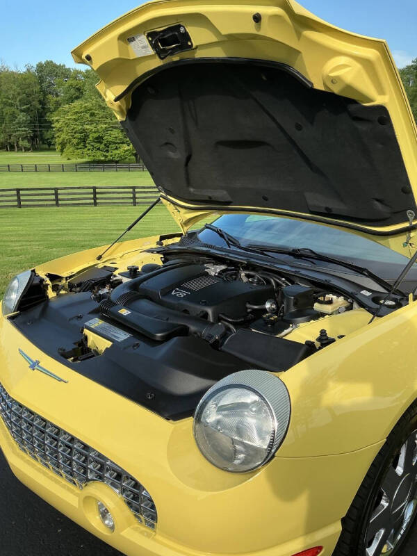 2002 Ford Thunderbird Deluxe