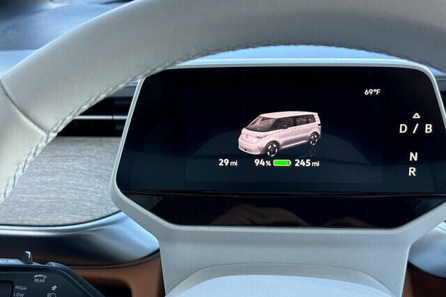 2025 Volkswagen ID. Buzz Pro S Plus