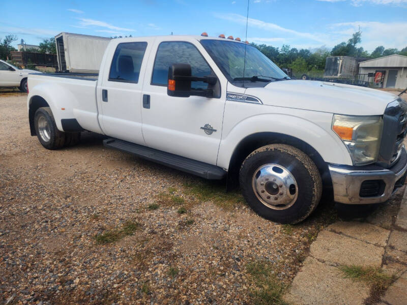 2015 Ford F-350 Super Duty XLT photo 3