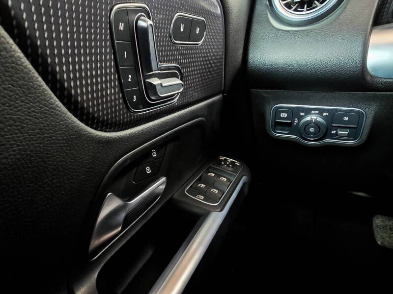 2023 Mercedes-Benz EQB EQB 300 4MATIC