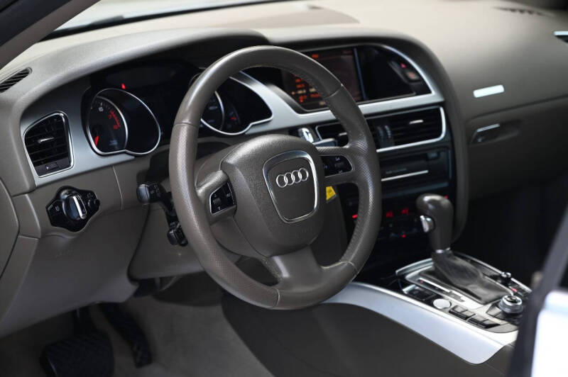 2011 Audi A5 2.0T quattro Prestige